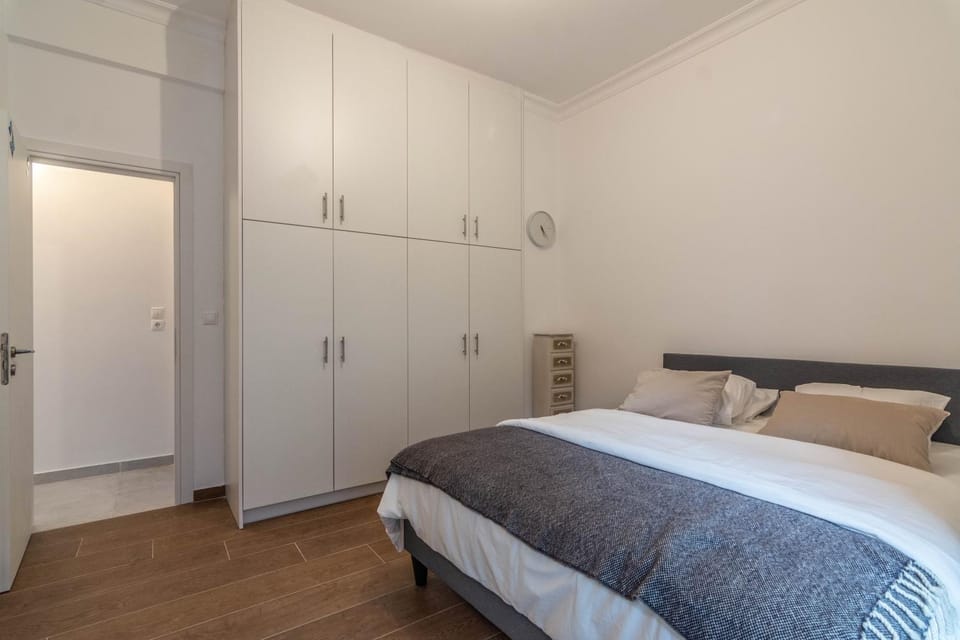 Bed, Bedroom, wardrobe