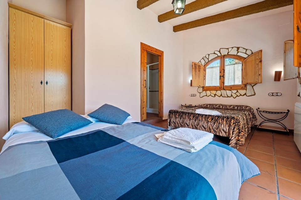 Property building, Living room, Bedroom