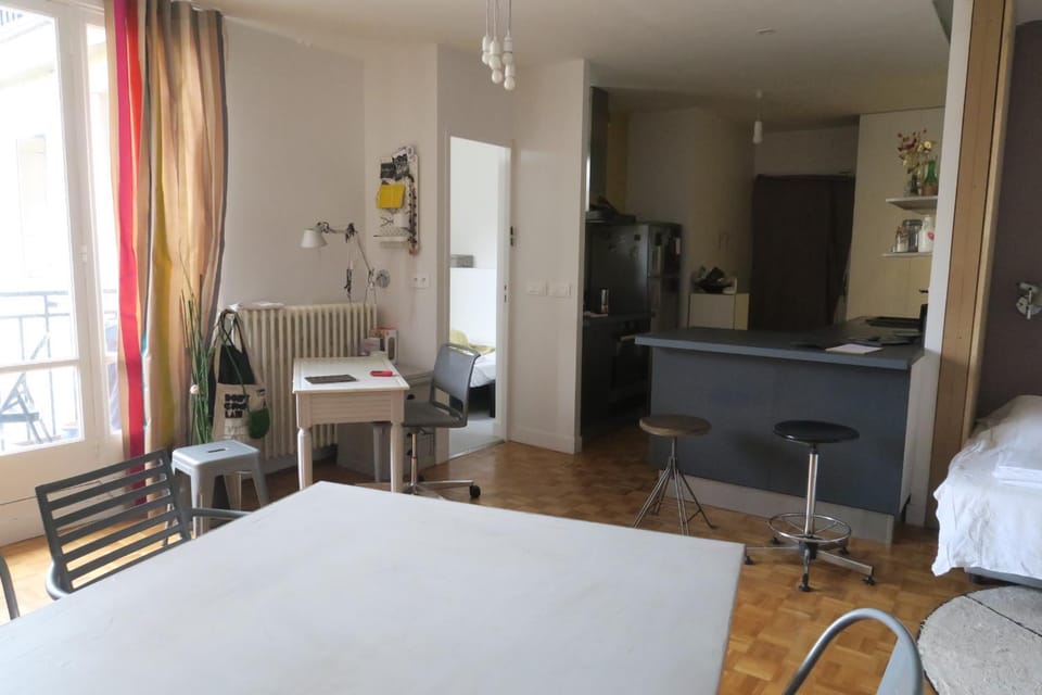 2 pièces lumineux quartier animé Apartment in Paris