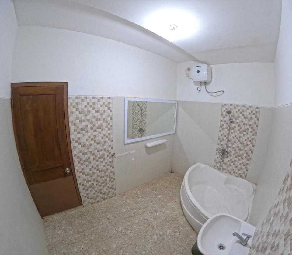 Toilet, Bathroom, Bath