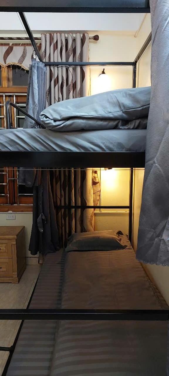 Bed, Bedroom, bunk bed