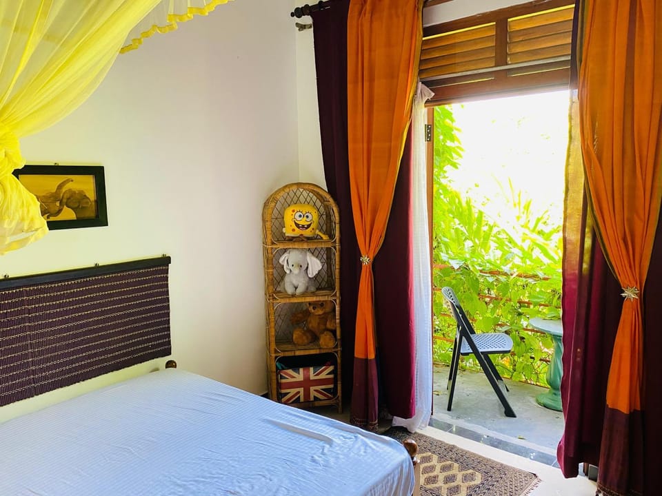 Bed, Balcony/Terrace, Bedroom, Garden view