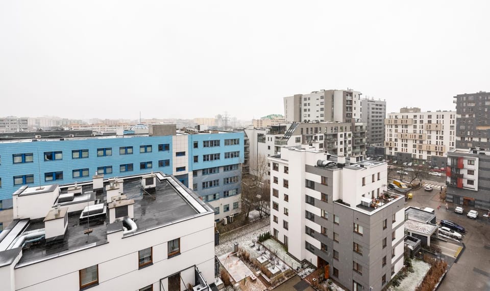 Property building, Neighbourhood, City view, Location