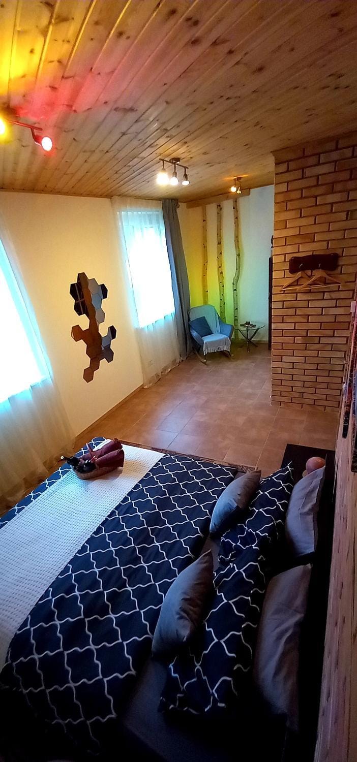 Bed, Photo of the whole room, Bedroom