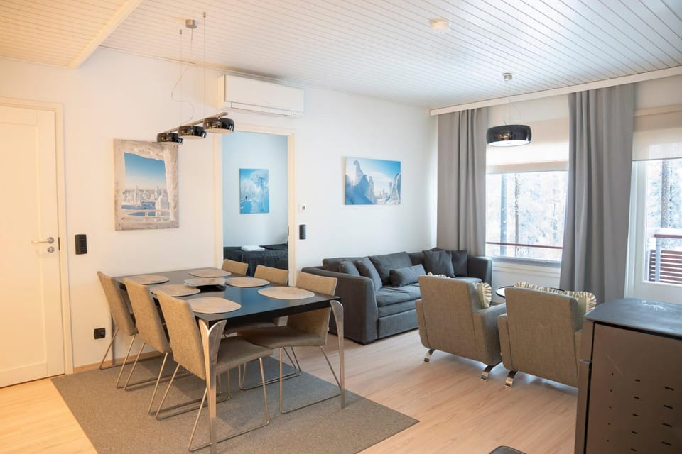 Living room, Seating area, Dining area
