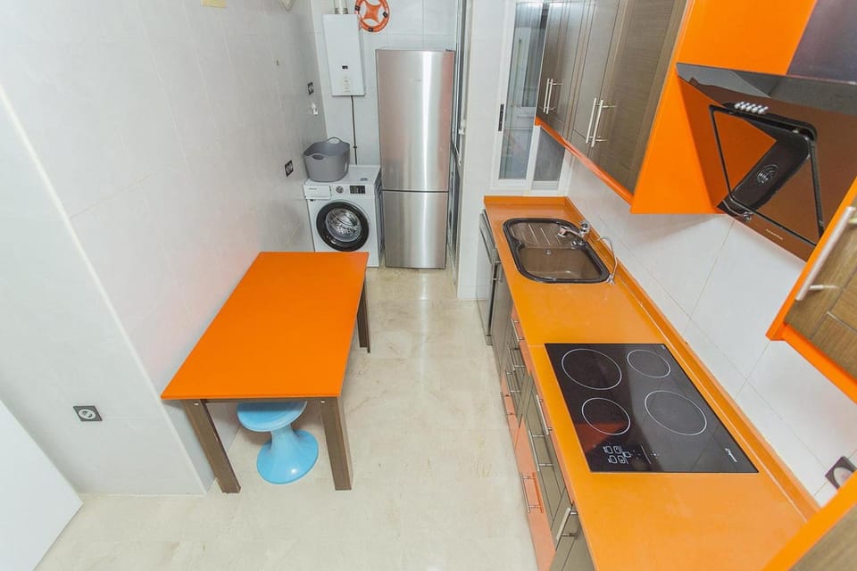 Kitchen or kitchenette, minibar, pet friendly, stove, toaster
