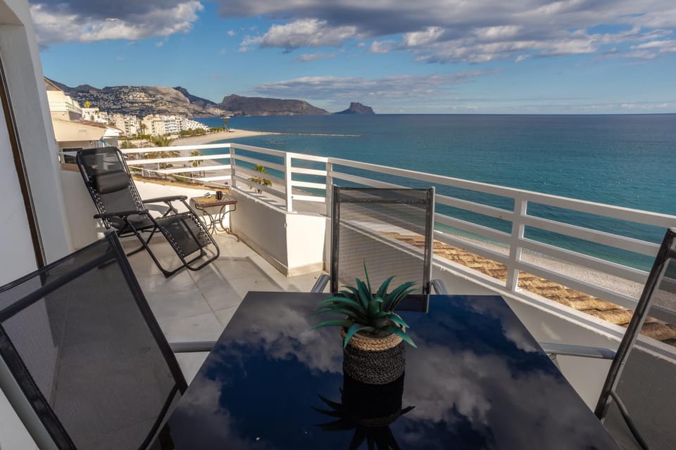 Natural landscape, View (from property/room), Balcony/Terrace, Sea view