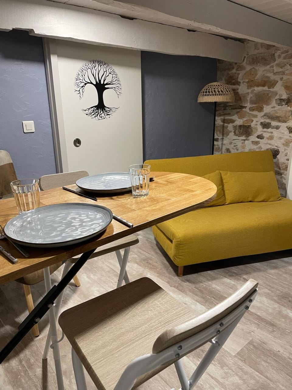 Living room, Dining area