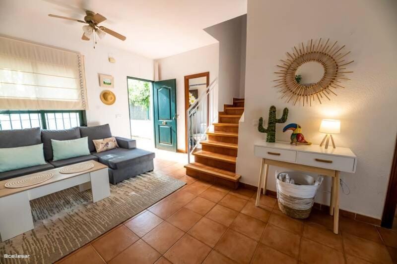Living room, Seating area, fireplace
