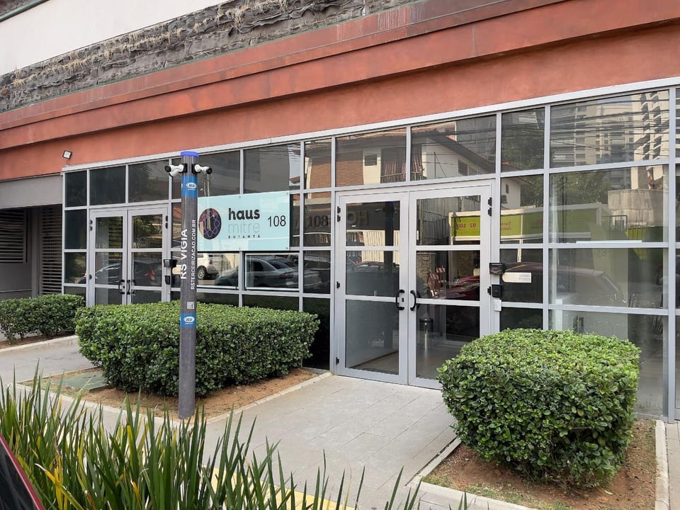 Property building, Facade/entrance, Day