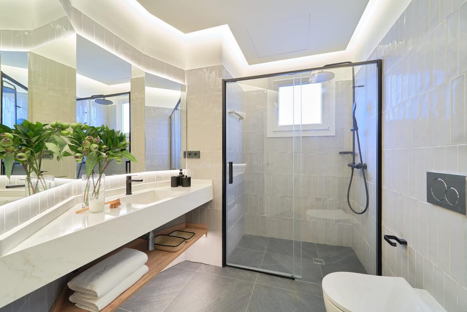 Shower, Bathroom, towels