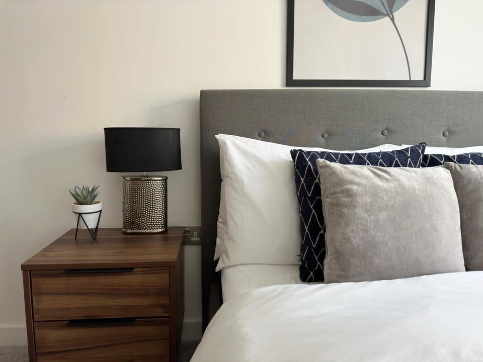 Bed, Bedroom