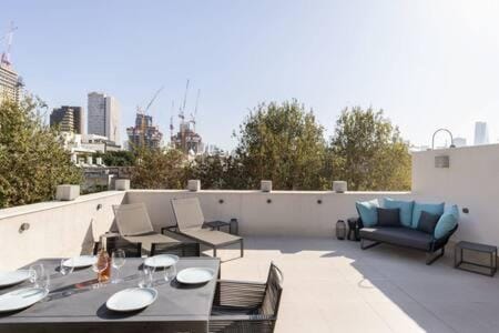 Peaceful Terrace by Five Stay Apartment in Tel Aviv-Yafo