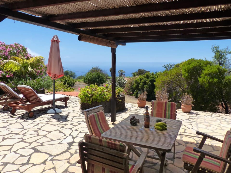 Natural landscape, View (from property/room), Balcony/Terrace, Sea view, sunbed