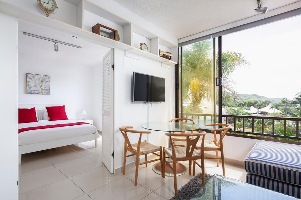 TV and multimedia, View (from property/room), Living room, Dining area