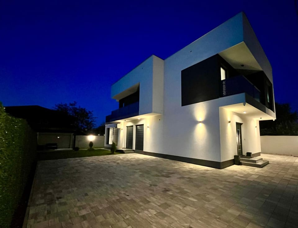 Property building, Night