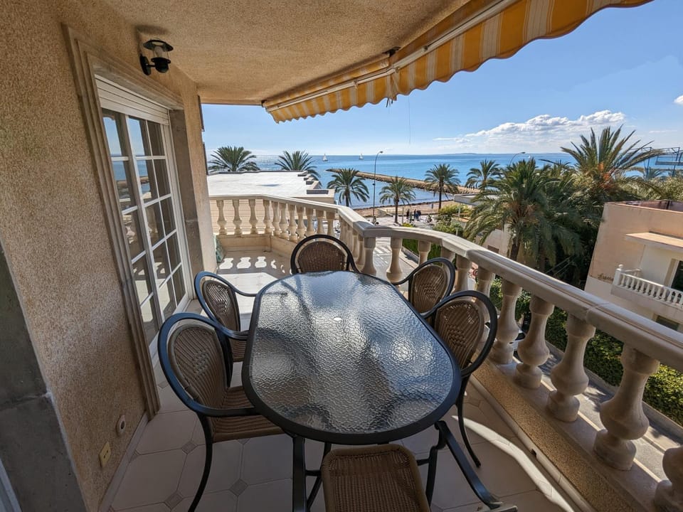View (from property/room), Balcony/Terrace, Sea view