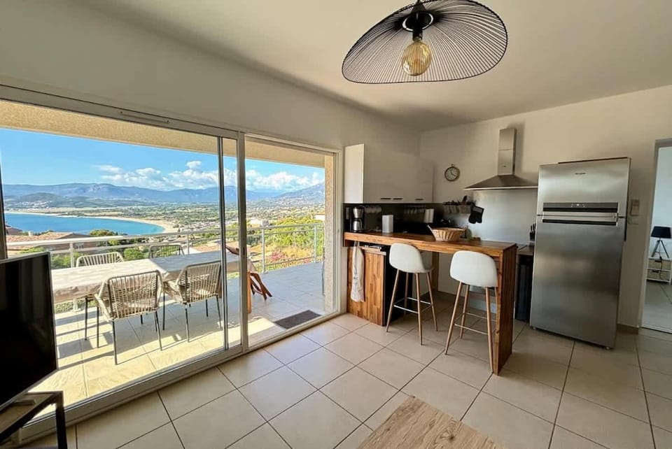 Casamea - Vue mer, Terrasse, Clim, Proche Plage Apartment in Ajaccio