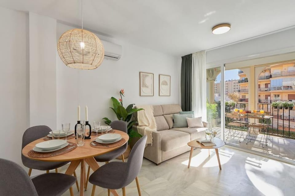 Erisa I apartament La Carihuela 100 mts beach Apartment in Torremolinos