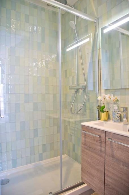 Céleste - Luxury 3BR Suite Mouffetard Views Apartment in Paris