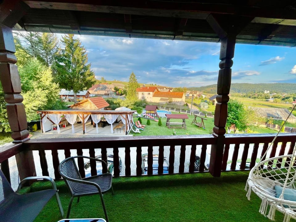 View (from property/room), Balcony/Terrace