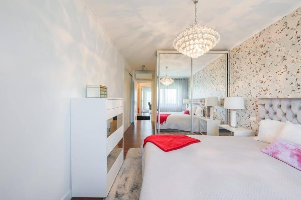 Bed, Photo of the whole room, Bedroom, wardrobe