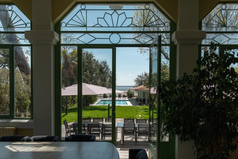 Patio, Garden, Dining area, Garden view, Pool view, Swimming pool, sunbed