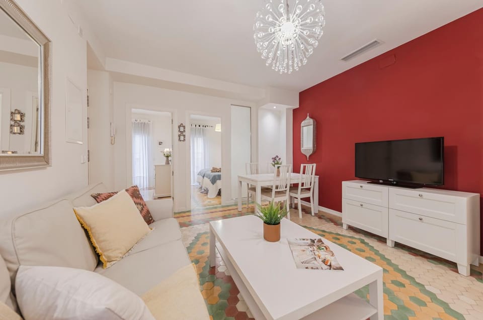 Communal lounge/ TV room, TV and multimedia, Living room, Seating area, Evening entertainment