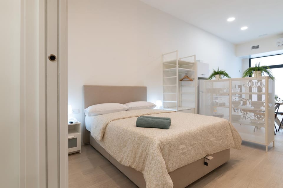 Bed, Bedroom, storage, wardrobe