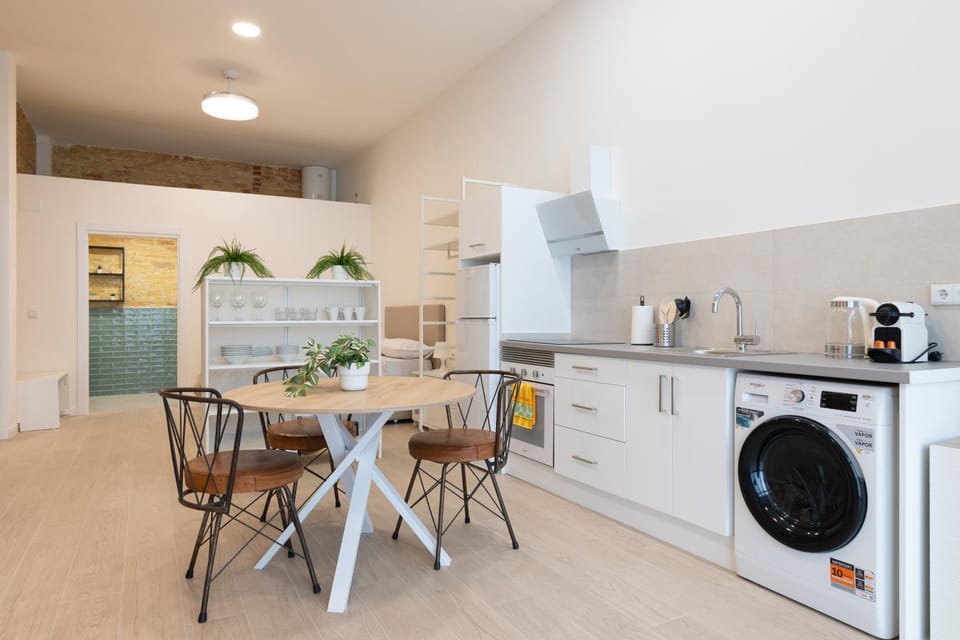 Kitchen or kitchenette, Living room, Dining area