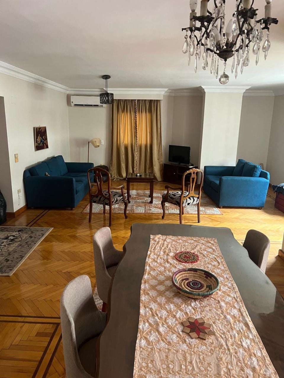 Communal lounge/ TV room, TV and multimedia, Living room, Seating area, Dining area, Evening entertainment