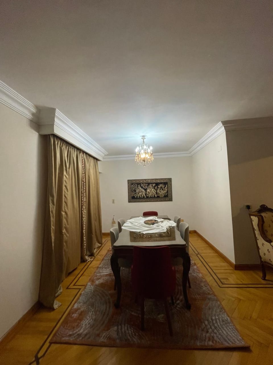 Seating area, Dining area