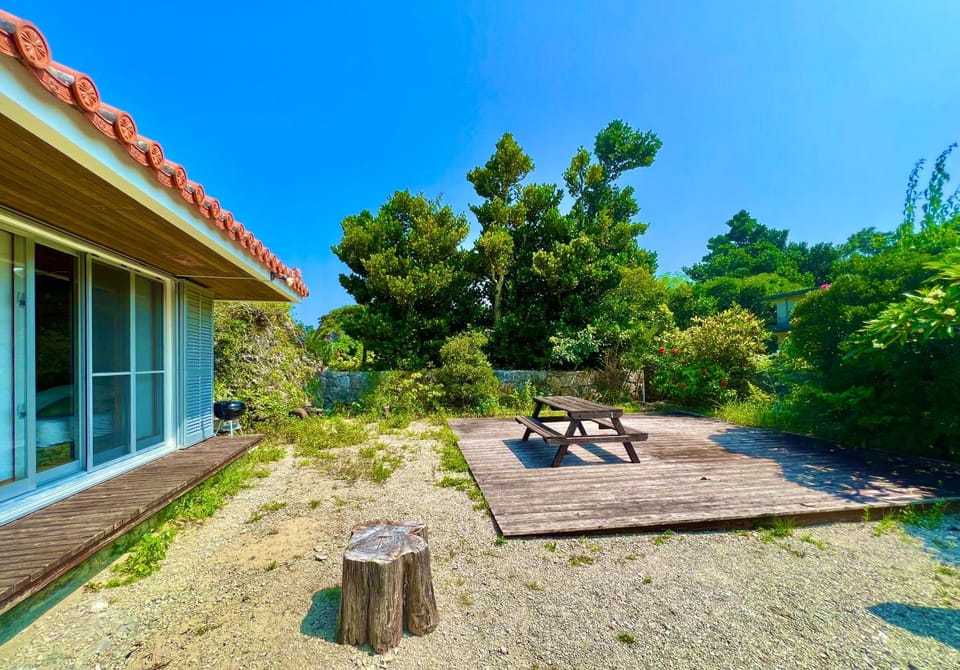 Property building, Day, Garden, Garden view