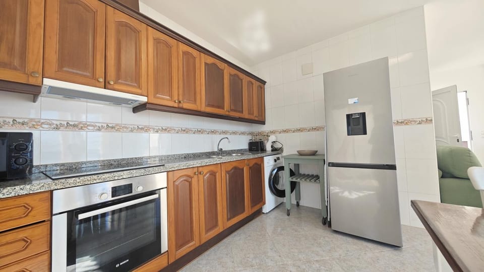Kitchen or kitchenette, Communal kitchen