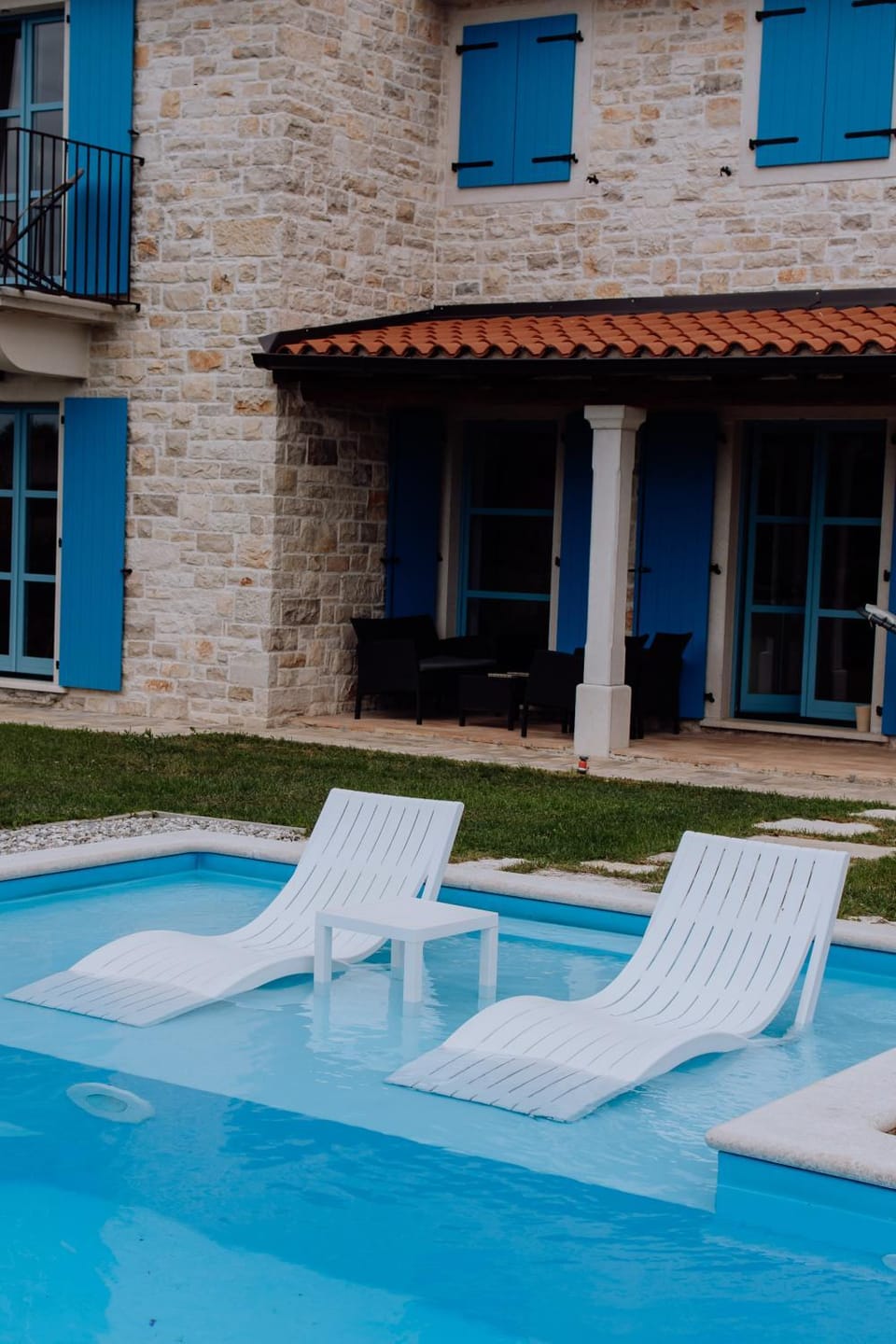 Property building, Swimming pool