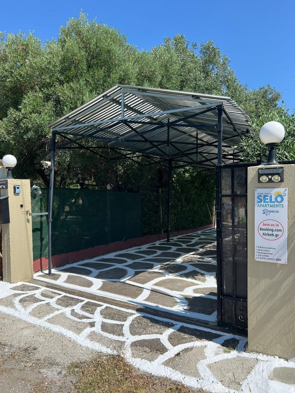 Facade/entrance, Beach