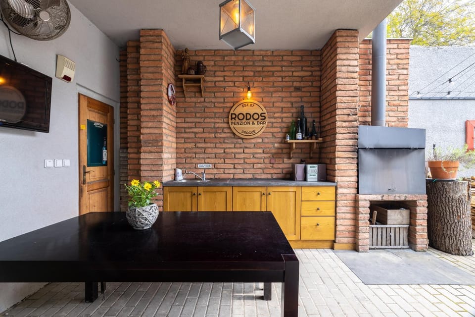 BBQ facilities, Garden