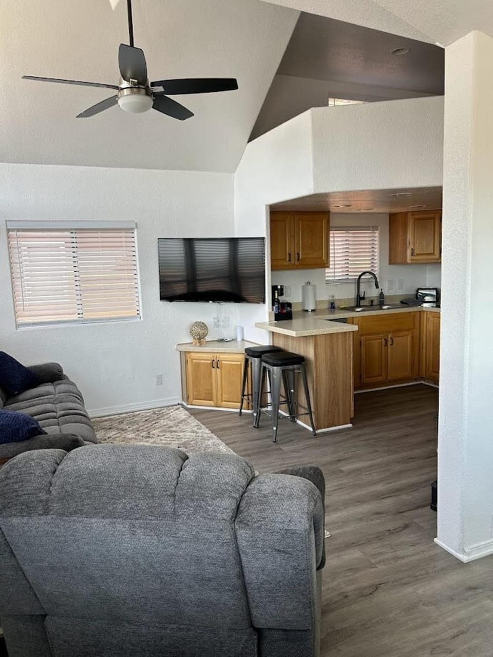 Oceanview Cabin 20 Private Jacuzzi Pet Friendly Cabin in California