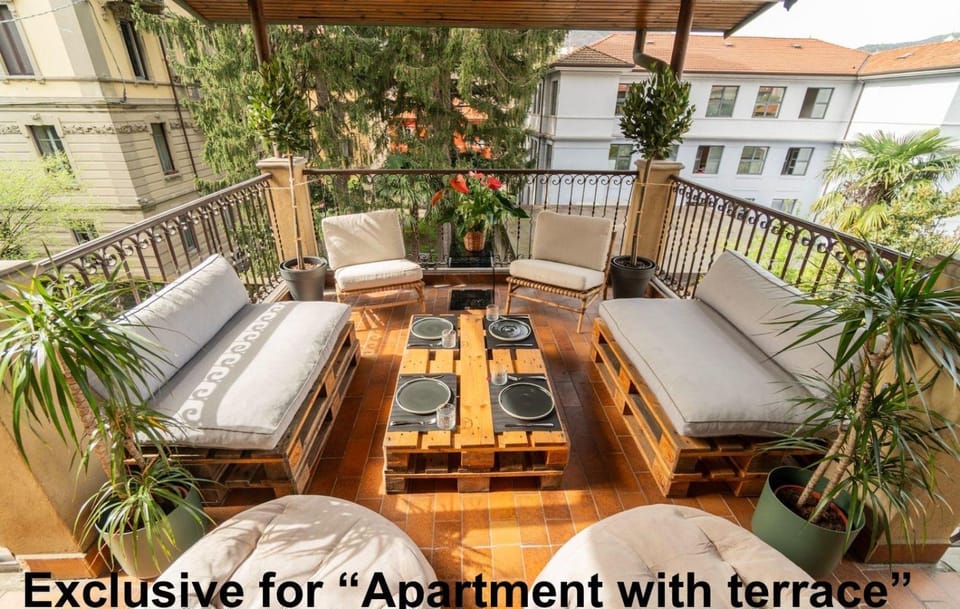 View (from property/room), Balcony/Terrace