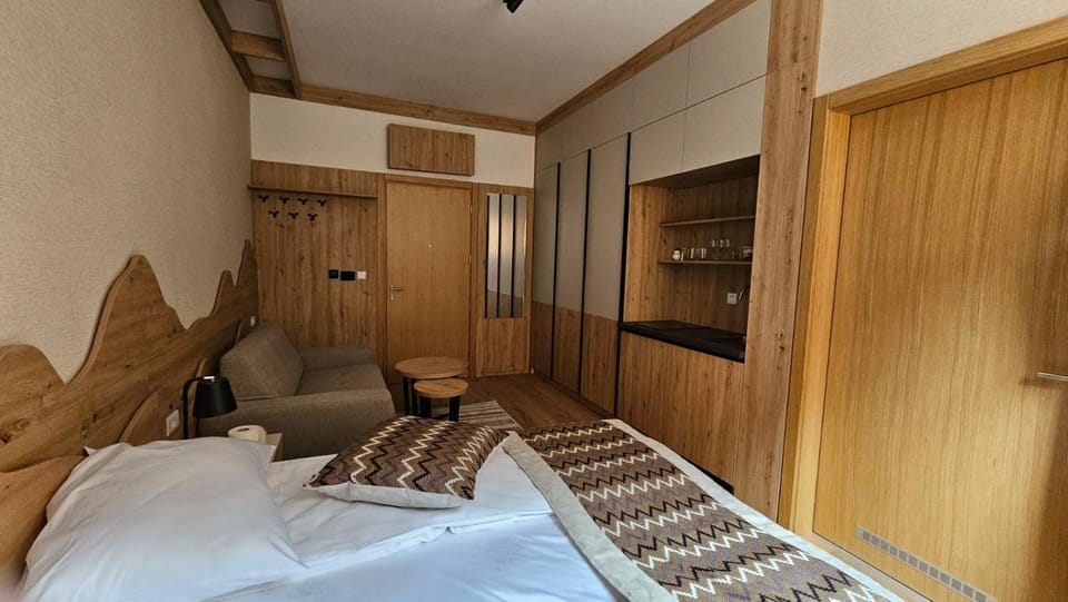 Apartments D035 & D032 in Aparthotel Vucko, Jahorina-private host Apartment in Federation of Bosnia and Herzegovina