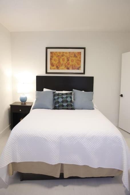 Apt 4 Miami Designer Apartment in the Upper East-Side Apartment in Miami Shores