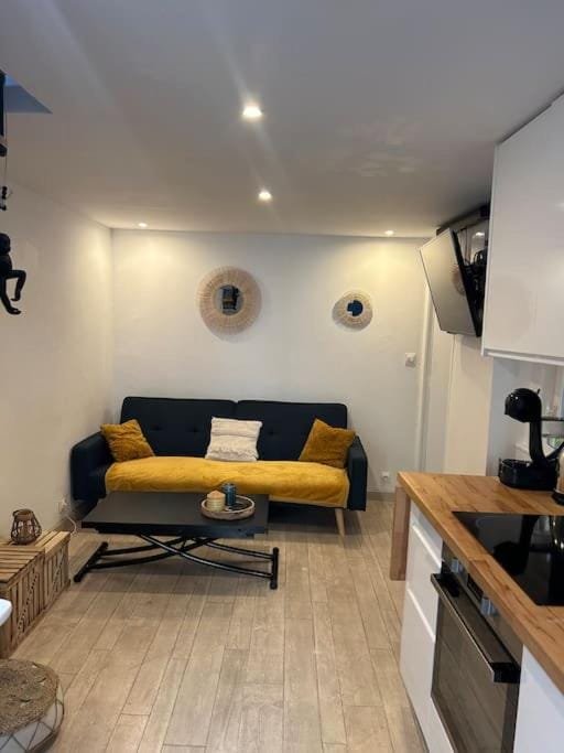 Petite maison atypique à Nice Villa in Nice