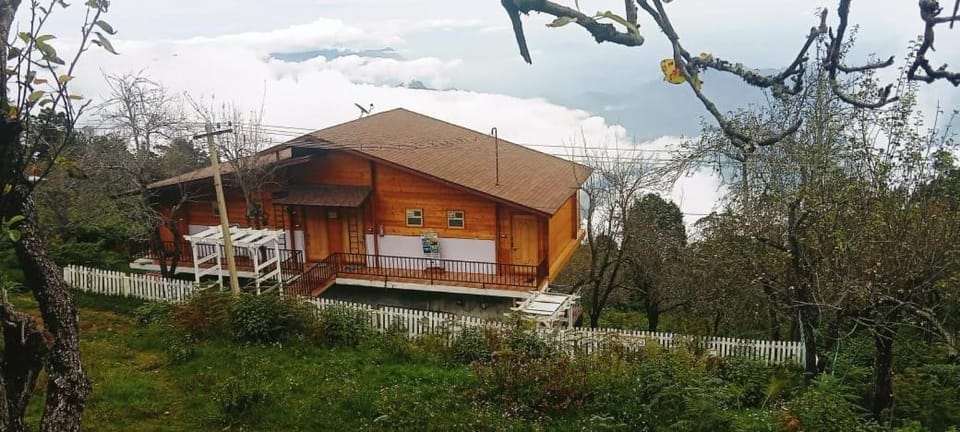 Praveen Woodhouse and Homestay Kodaikanal Vattakanal Villa in Kodaikanal