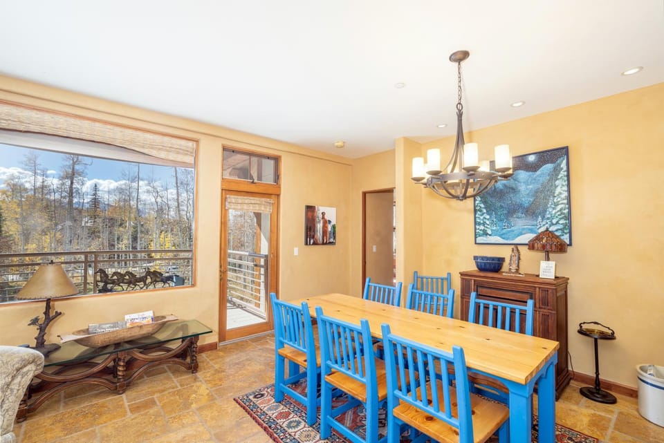 Gorgeous Granita Ski in-Ski out House in Telluride