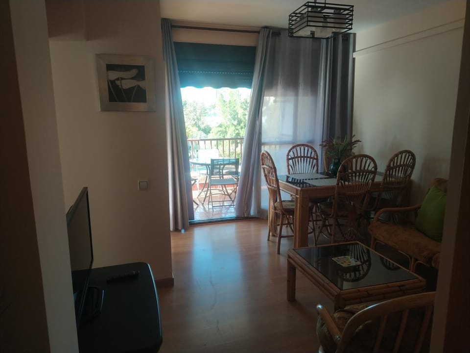 Communal lounge/ TV room, TV and multimedia