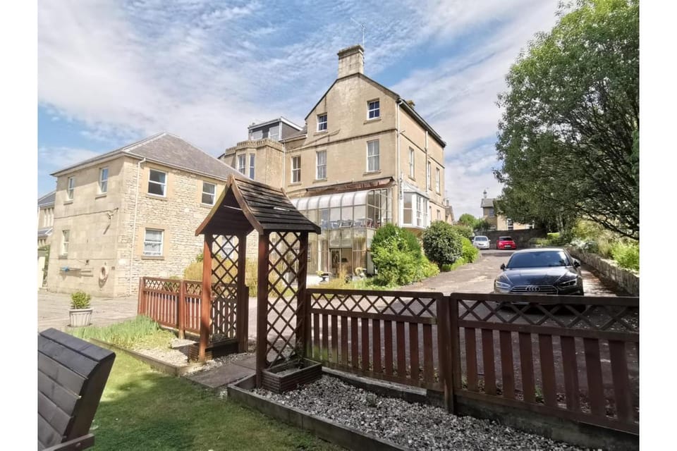 Property building, Garden view