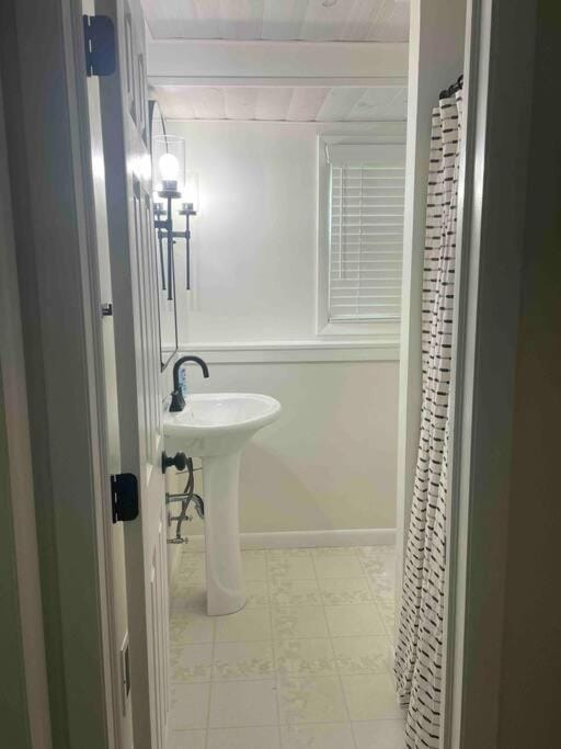 2023 Remodeled 4bed/2bath Home! House in Saratoga