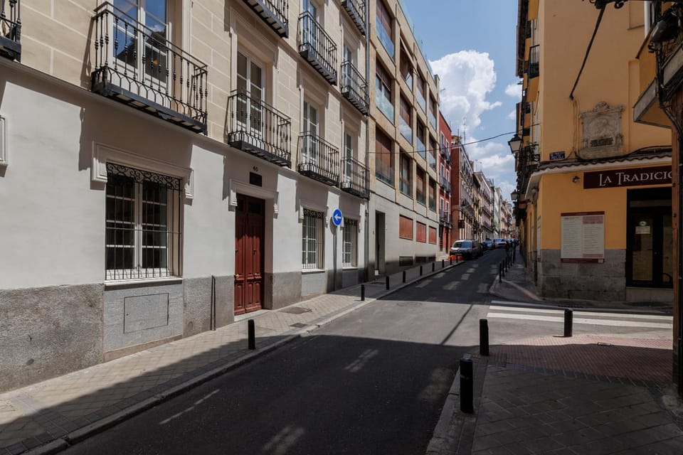 Property building, Day