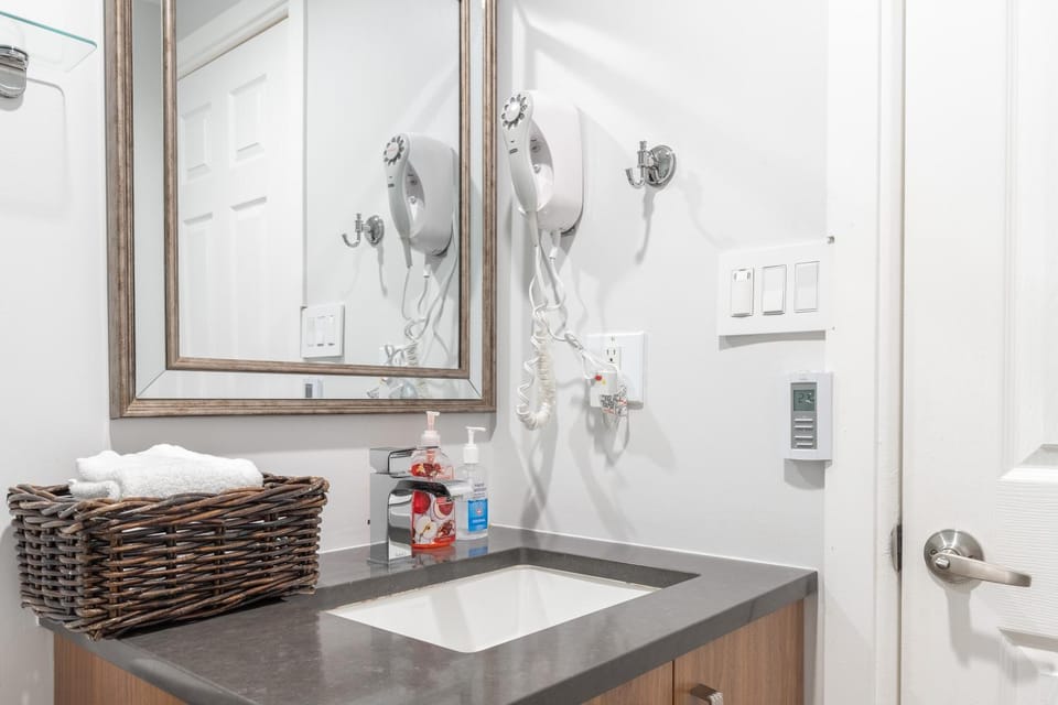 Whistler Studio by Gondola & Free Parking Apartment in Whistler