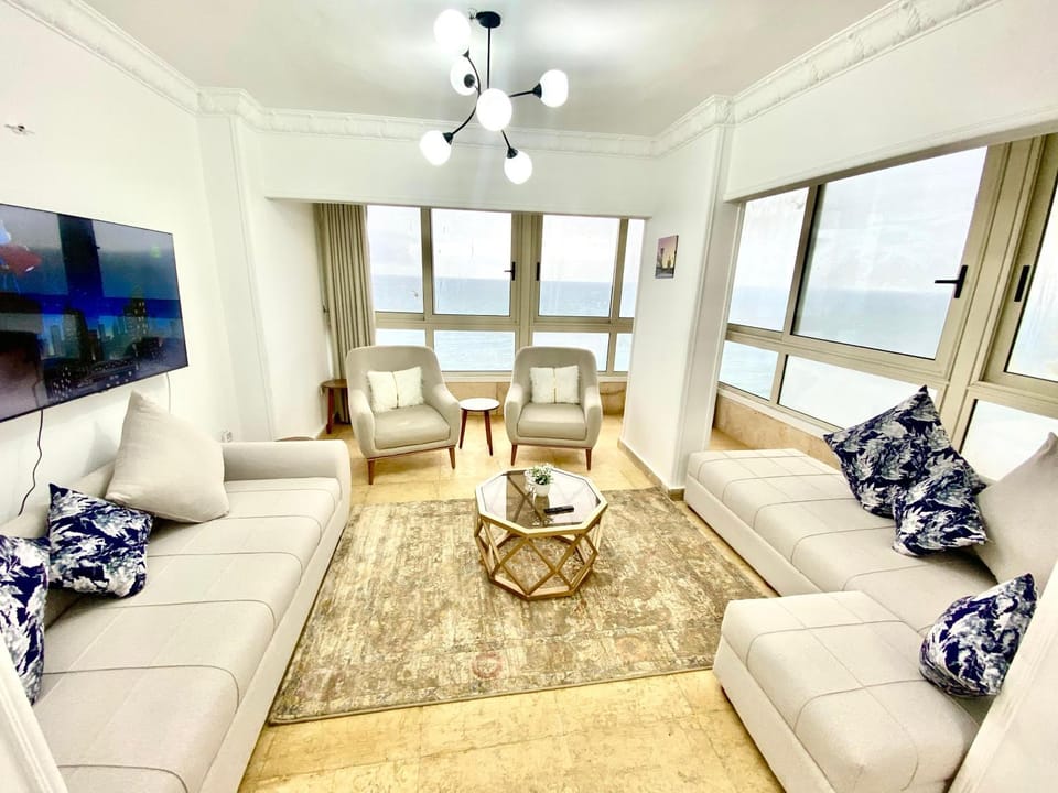 ALEX HOMES - Stanley Cozy Apartments with Direct Sea View Apartment in Alexandria